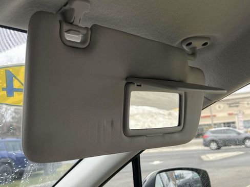 Used 2014 Subaru Crosstrek 2.0i Premium image 9