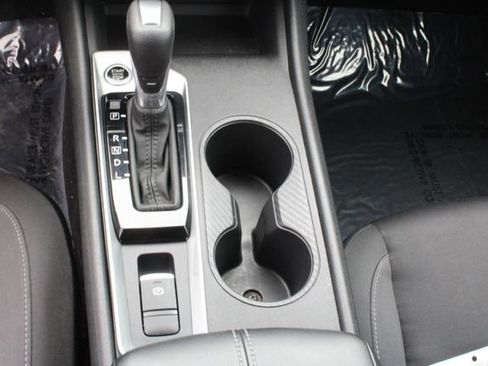 Used 2025 Nissan Altima 2.5 SV image 26