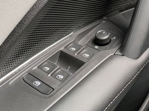 New 2026 Volkswagen Tiguan SE R-Line image 26