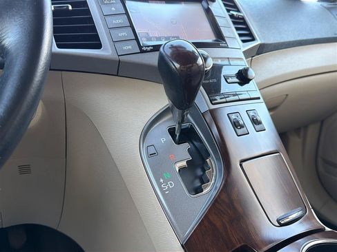 Used 2015 Toyota Venza Limited AWD/4WD image 20