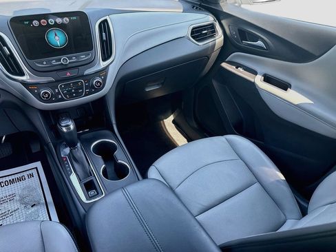 Used 2018 Chevrolet Equinox Premier FWD image 26