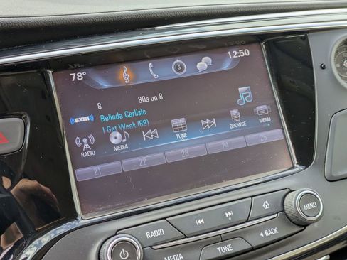 Used 2017 Buick Envision Essence image 22