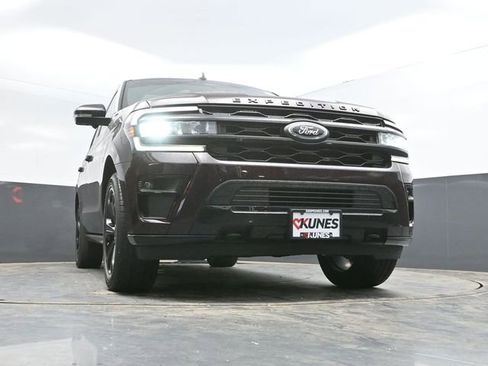 Used 2024 Ford Expedition Limited AWD/4WD image 48