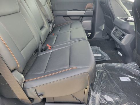 New 2026 Ford F250 Lariat w/ FX4 Off-Road Package image 11