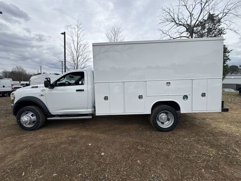 New 2024 RAM 4500 Tradesman image 10