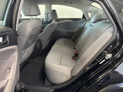 Used 2015 Hyundai Sonata Hybrid FWD image 10