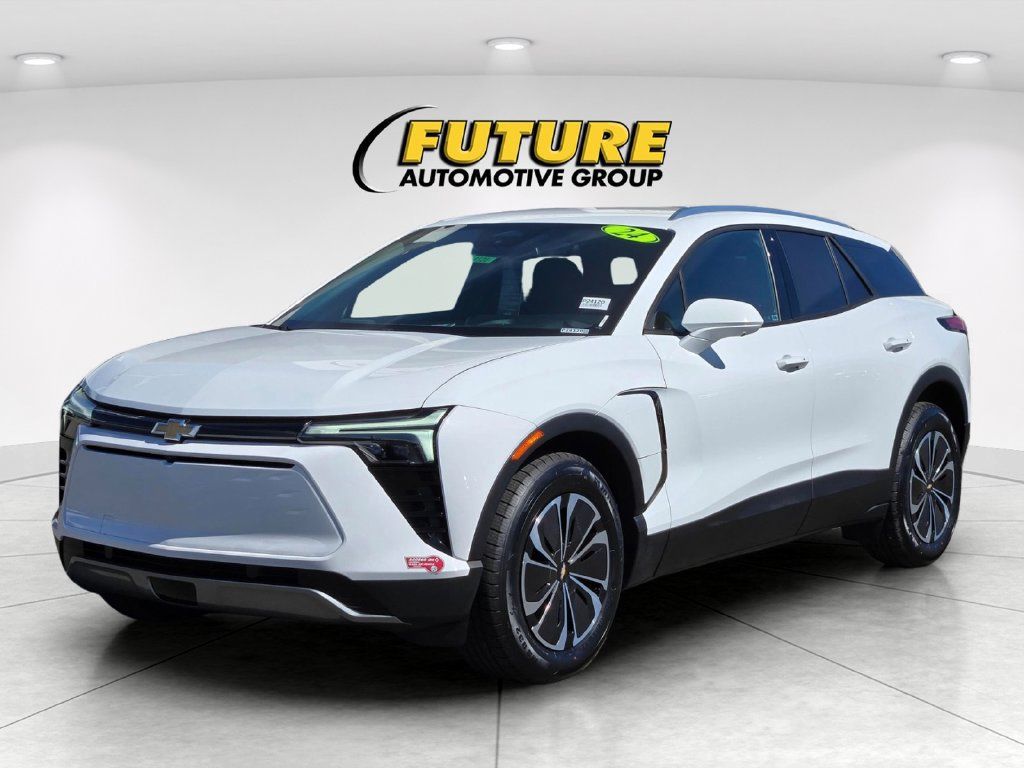 Used 2024 Chevrolet Blazer EV LT AWD/4WD image 8