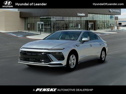 Used 2025 Hyundai Sonata SE FWD image 1