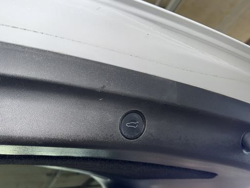 Used 2022 Tesla Model Y Performance image 14