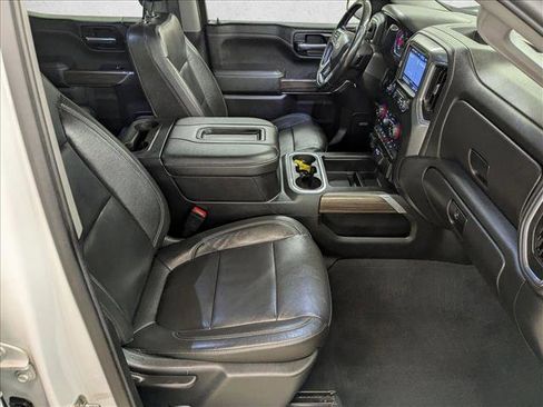 Used 2019 Chevrolet Silverado 1500 RST image 23