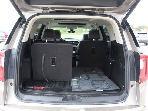 Used 2022 GMC Acadia Denali w/ Denali Ultimate Package AWD/4WD image 22