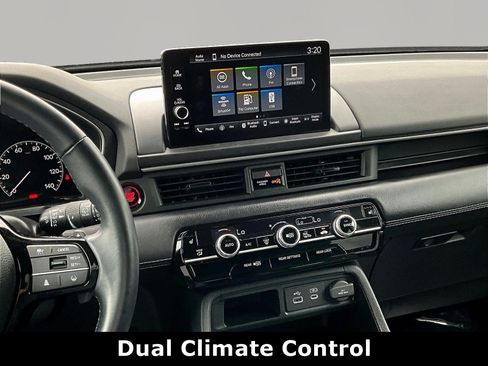 Used 2025 Honda Pilot EX-L image 9