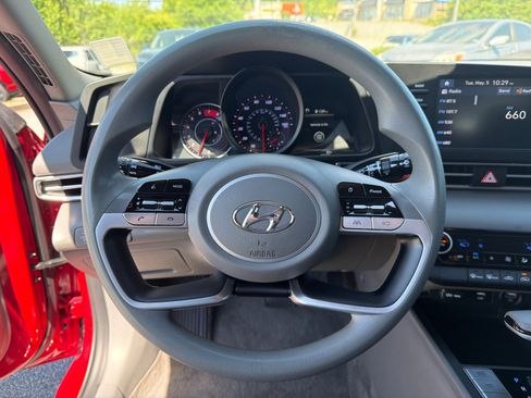 Certified 2023 Hyundai Elantra SEL FWD image 23