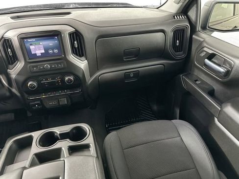 Used 2022 Chevrolet Silverado 1500 Custom Trail Boss AWD/4WD image 21