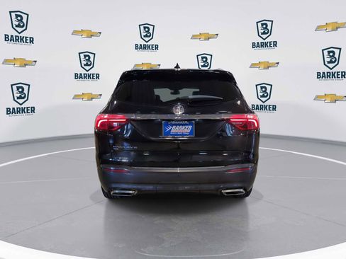 Used 2024 Buick Enclave Premium AWD/4WD image 7