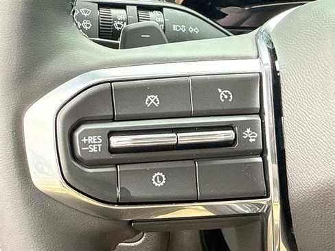 Used 2026 GMC Yukon XL Elevation image 28