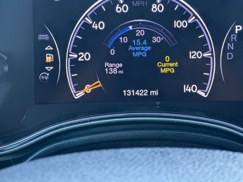 Used 2018 Jeep Grand Cherokee Altitude image 25