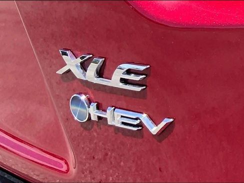 Used 2026 Toyota Corolla XLE FWD image 30