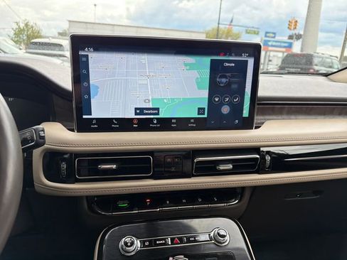 Certified 2023 Lincoln Nautilus Reserve AWD/4WD image 23