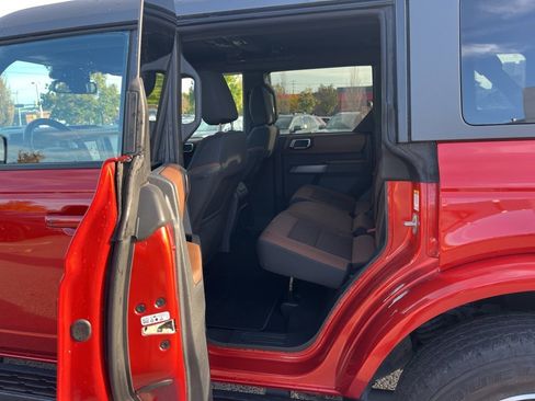 Used 2023 Ford Bronco Outer Banks image 12