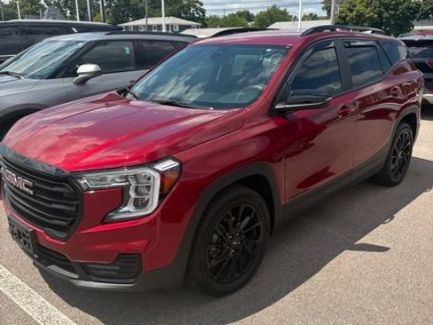 Used 2024 GMC Terrain SLE w/ Driver Convenience Package FWD image 1