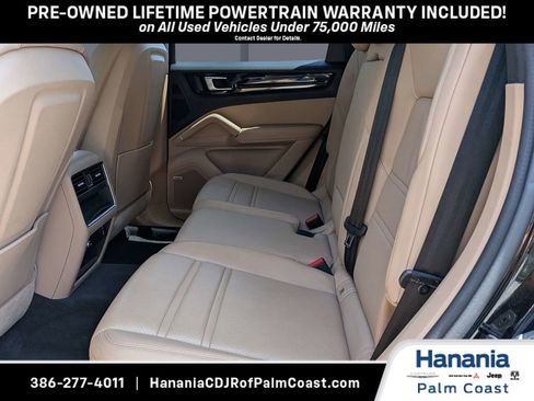 Used 2022 Porsche Cayenne Platinum Edition AWD/4WD image 13