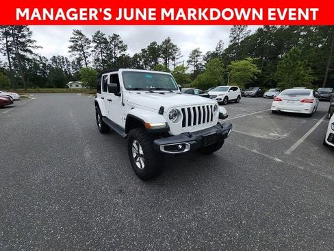 Used 2018 Jeep Wrangler Unlimited Sahara AWD/4WD image 3