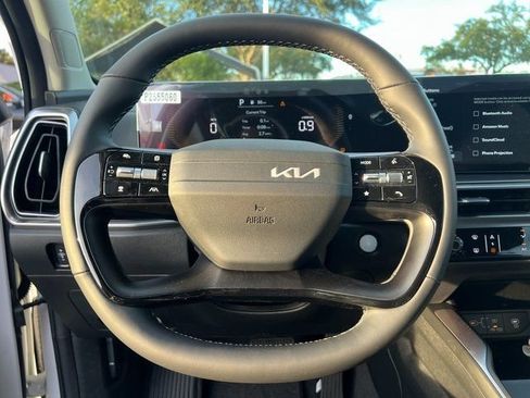 New 2026 Kia Sorento LX FWD image 13