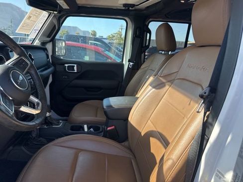 Used 2023 Jeep Wrangler Unlimited Sahara w/ Cold Weather Group AWD/4WD image 8