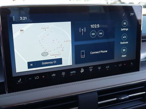 Used 2023 Lincoln Corsair AWD w/ Rear Removable Package Tray image 39