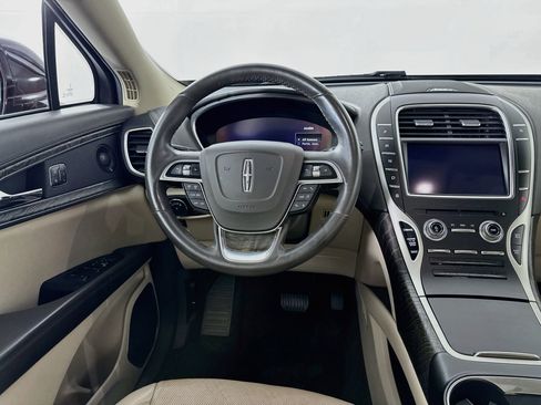 Used 2019 Lincoln Nautilus Reserve AWD/4WD image 24