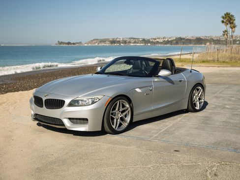 Used 2013 BMW Z4 sDrive28i RWD image 10