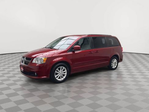 Used 2016 Dodge Grand Caravan SXT w/ UConnect Hands-Free Group FWD image 29