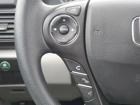 Used 2015 Honda Accord EX image 21