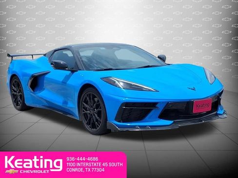 Used 2024 Chevrolet Corvette Stingray Premium Conv w/ Z51 Performance Package RWD image 3