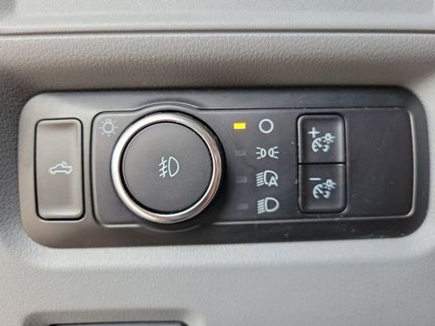 Used 2023 Ford F150 XLT image 12