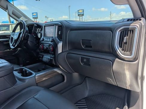 Used 2021 Chevrolet Silverado 1500 LT Trail Boss w/ Convenience Package II AWD/4WD image 23