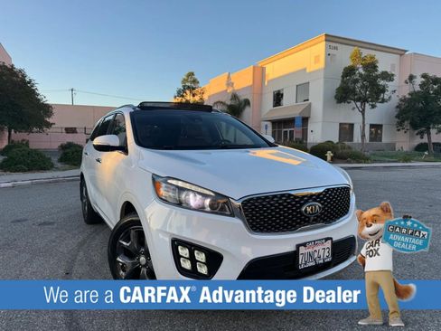 Used 2016 Kia Sorento SX w/ SXL Technology Package FWD image 2