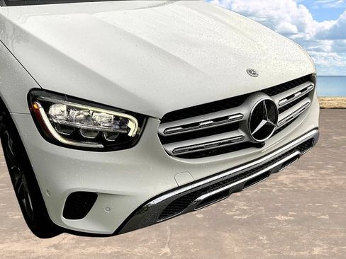 Used 2022 Mercedes-Benz GLC 300 4MATIC w/ Premium Package Lite image 35