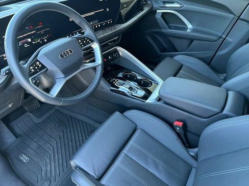 Used 2025 Audi Q5 Premium Plus AWD/4WD image 11