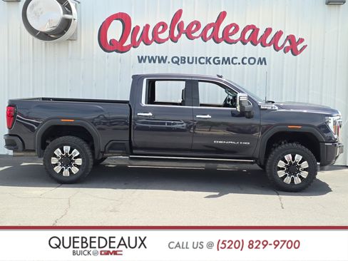 Used 2024 GMC Sierra 2500 Denali w/ Denali Reserve Package AWD/4WD image 9