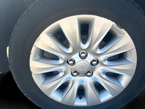 Used 2013 Chrysler 200 LX FWD image 29