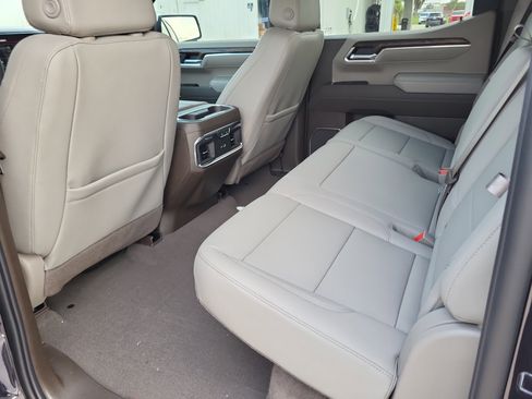 New 2026 GMC Sierra 1500 SLT image 13