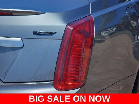 Used 2019 Cadillac CTS V w/ Luxury Package RWD image 40