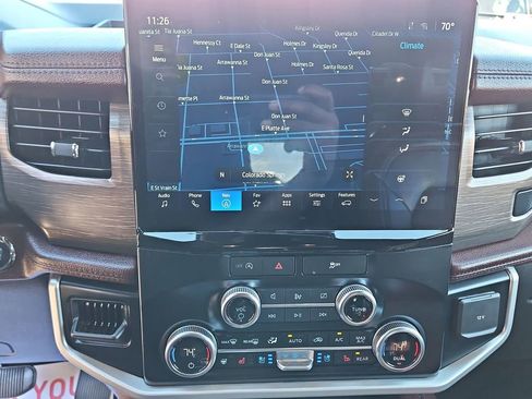 Used 2024 Ford Expedition Limited image 15