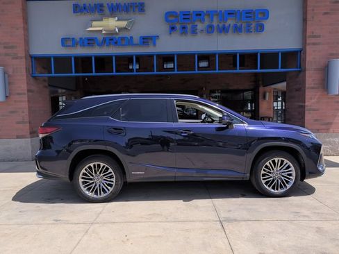 Used 2022 Lexus RX 450hL Luxury w/ Cold Area Package (CT) AWD/4WD image 10