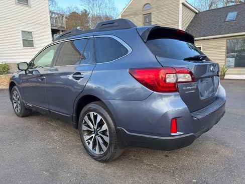 Used 2016 Subaru Outback 2.5i Limited AWD/4WD image 5