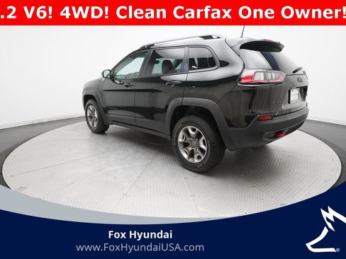 Used 2019 Jeep Cherokee Trailhawk w/ Cold Weather Group image 12