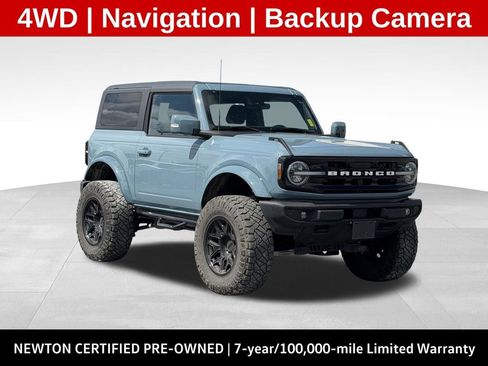 Used 2023 Ford Bronco Outer Banks AWD/4WD image 1