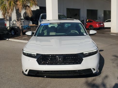 Used 2023 Honda Accord EX-L image 2